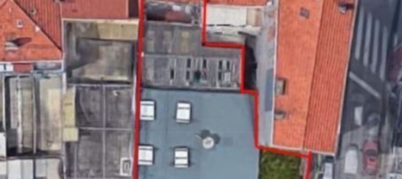 537m² Building in Porto, Portugal No. 135076 12