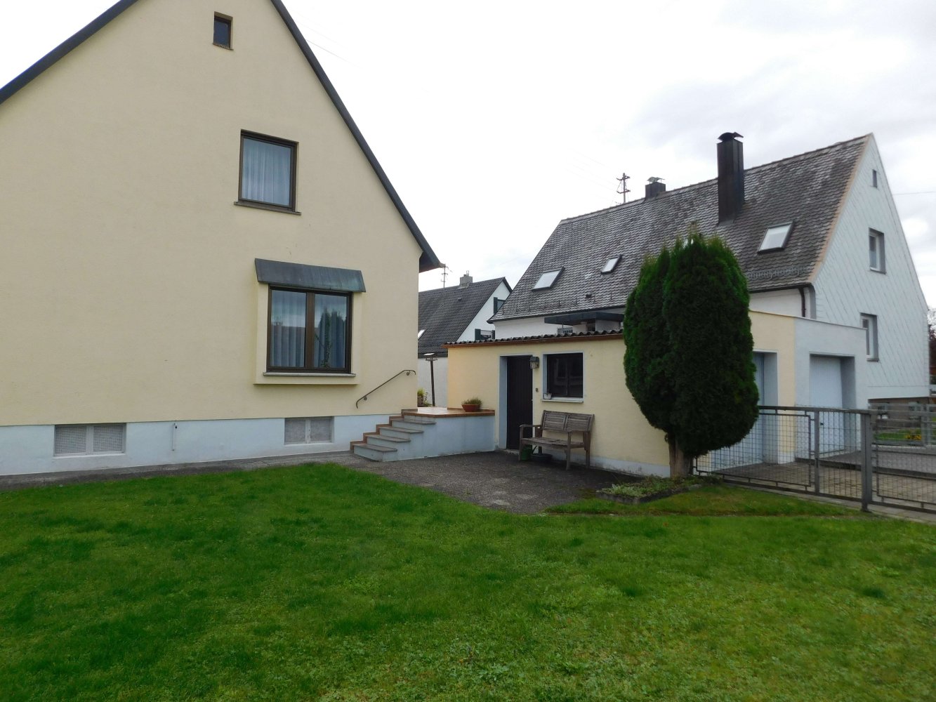 4 bedrooms House in Augsburg, Germany No. 18932