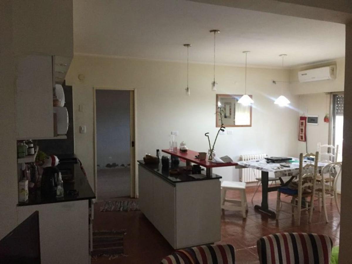 2 bedrooms House in Buenos Aires, Argentina No. 102456