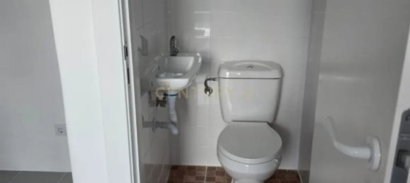 عقار تجاري في Loures, Portugal 12متر مربع رقم 87789 9