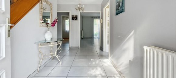 Casa de 5 dormitorios en Argenteuil, France No. 294912 14