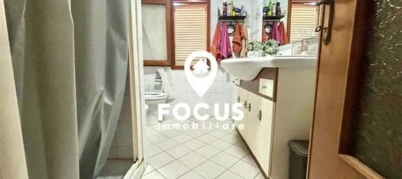 5 rooms Apartment in Fucecchio, Italy No. 269686 18