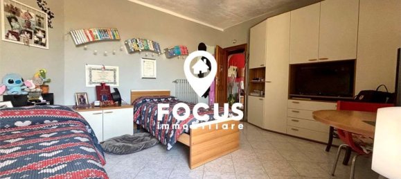 5 rooms Apartment in Fucecchio, Italy No. 269686 16