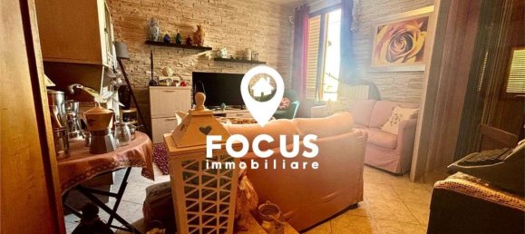 5 rooms Apartment in Fucecchio, Italy No. 269686 4