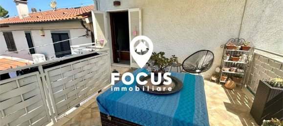 5 rooms Apartment in Fucecchio, Italy No. 269686 10