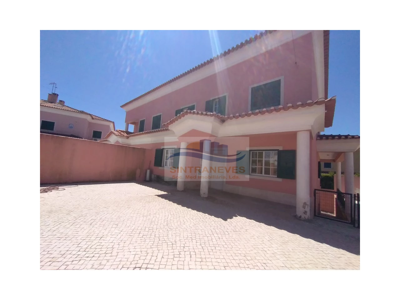 7 bedrooms House in Rio de Mouro, Portugal No. 166118