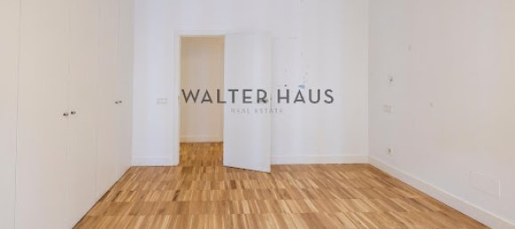 3 bedrooms Apartment in Madrid, Spain No. 183388 9