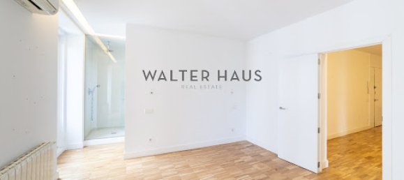 3 bedrooms Apartment in Madrid, Spain No. 183388 2