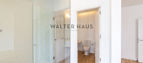 3 bedrooms Apartment in Madrid, Spain No. 183388 3