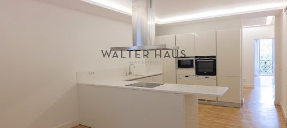 3 bedrooms Apartment in Madrid, Spain No. 183388 5