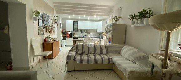 3 rooms Apartment in Colleferro, Italy No. 137008 2