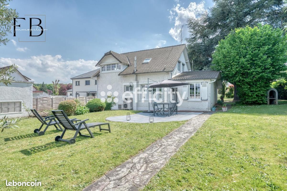 5 bedrooms House in Bouffemont, France No. 325341