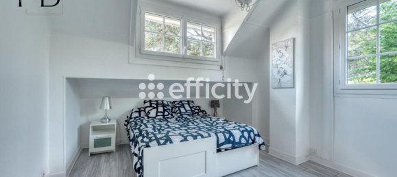 5 bedrooms House in Bouffemont, France No. 325341 19