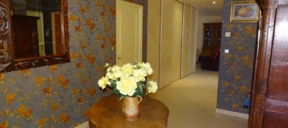 4 Schlafzimmer Haus in Gien, France, Nr. 61603 9