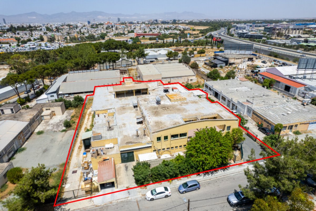 2850m² propriété commerciale à vendre à Nicosia, Cyprus № 24452
