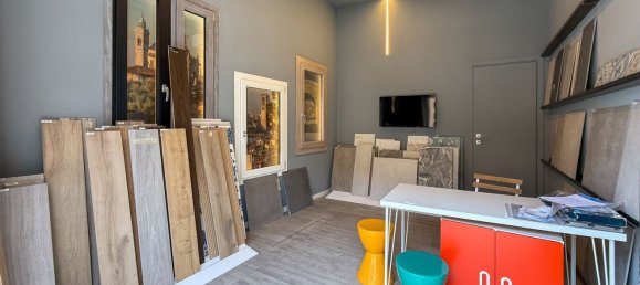 35m² Office in Bergamo, Italy No. 188143 3