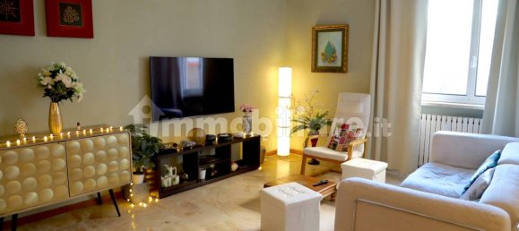 4 chambres Appartement à Opera, Italy No. 6957 9