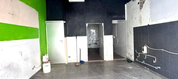 2 rooms Commercial property in Rome, Italy No. 48290 5