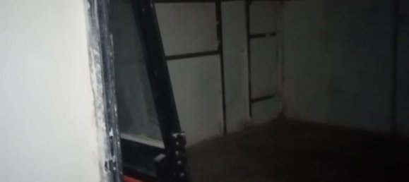 Gewerbliche Immobilie in Naples, Italy 387m², Nr. 93136 41