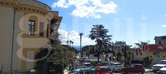 Apartamento de 3 dormitorios en Messina, Italy No. 31918 14