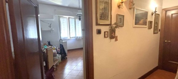 Apartamento de 3 dormitorios en Florence, Italy No. 320523 11