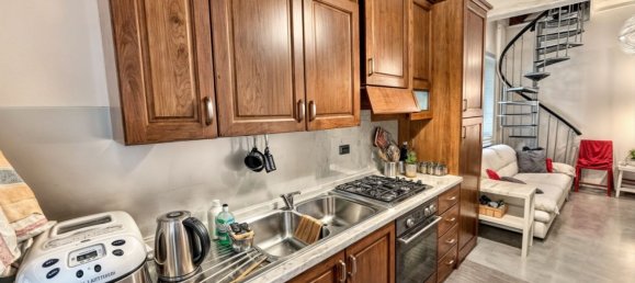 3غرفة شقة في Terranuova Bracciolini, Italy رقم 161825 6