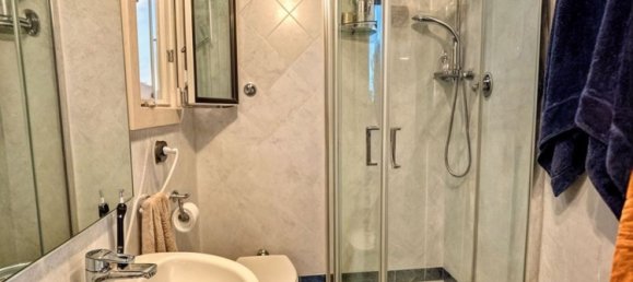 3غرفة شقة في Terranuova Bracciolini, Italy رقم 161825 12