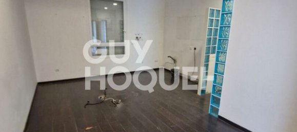 285m² Office in Marseille, France No. 342445 7