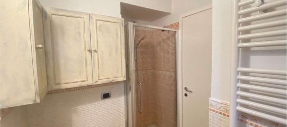 3 bedrooms Apartment in Prato, Italy No. 371934 19