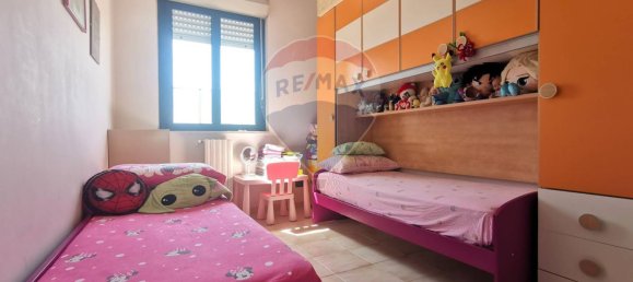 Квартира с 4 комнатами в Бари, Италия № 186996 14