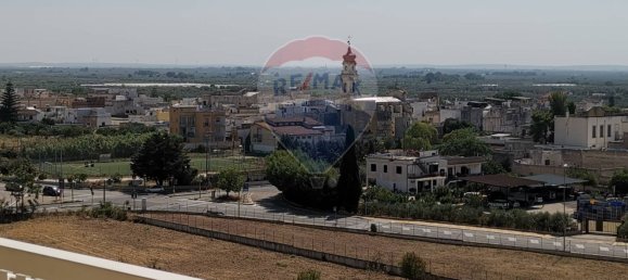 Квартира с 4 комнатами в Бари, Италия № 186996 7