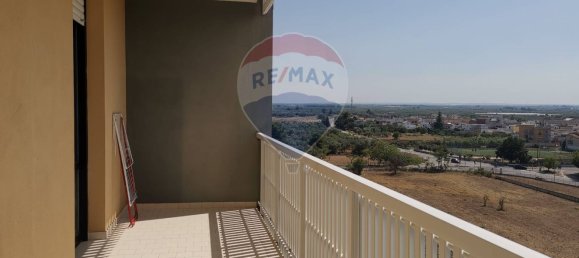 Квартира с 4 комнатами в Бари, Италия № 186996 8