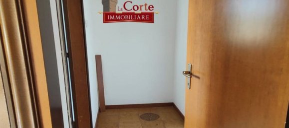 Gewerbliche Immobilie in Garbagnate Milanese, Italy 85m², Nr. 364782 4