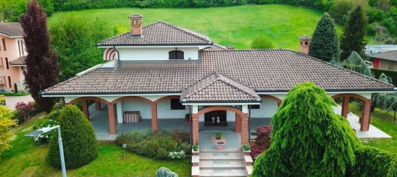 4 chambres Villa à Canale, Italy No. 152218 2