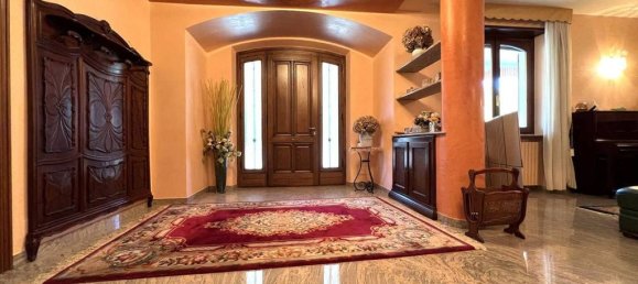 4 chambres Villa à Canale, Italy No. 152218 8