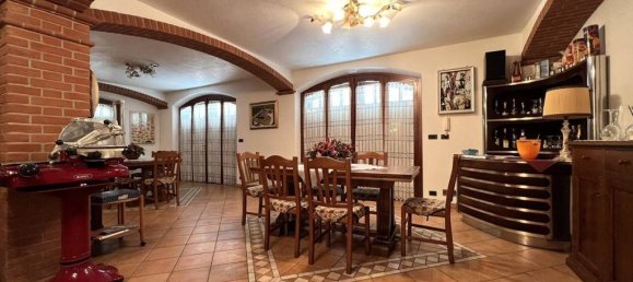 4 chambres Villa à Canale, Italy No. 152218 21