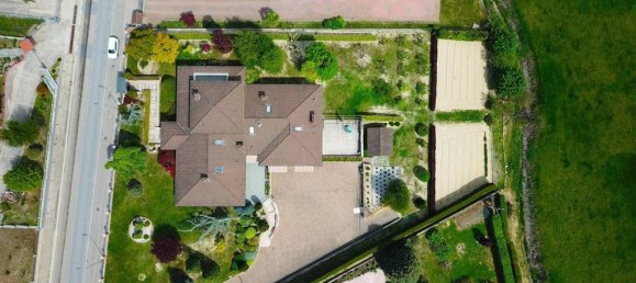 4 chambres Villa à Canale, Italy No. 152218 7