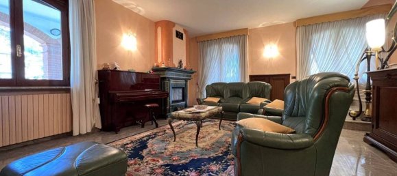 4 chambres Villa à Canale, Italy No. 152218 10