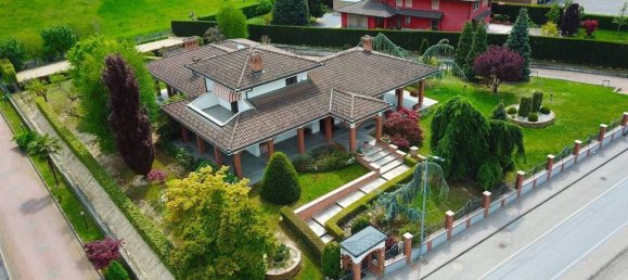 4 chambres Villa à Canale, Italy No. 152218 5