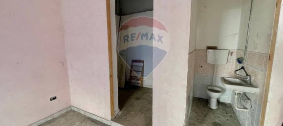 25m² Commercial property in Naples, Italy No. 258550 4