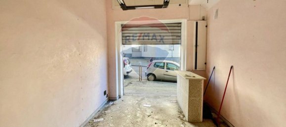 25m² Commercial property in Naples, Italy No. 258550 7