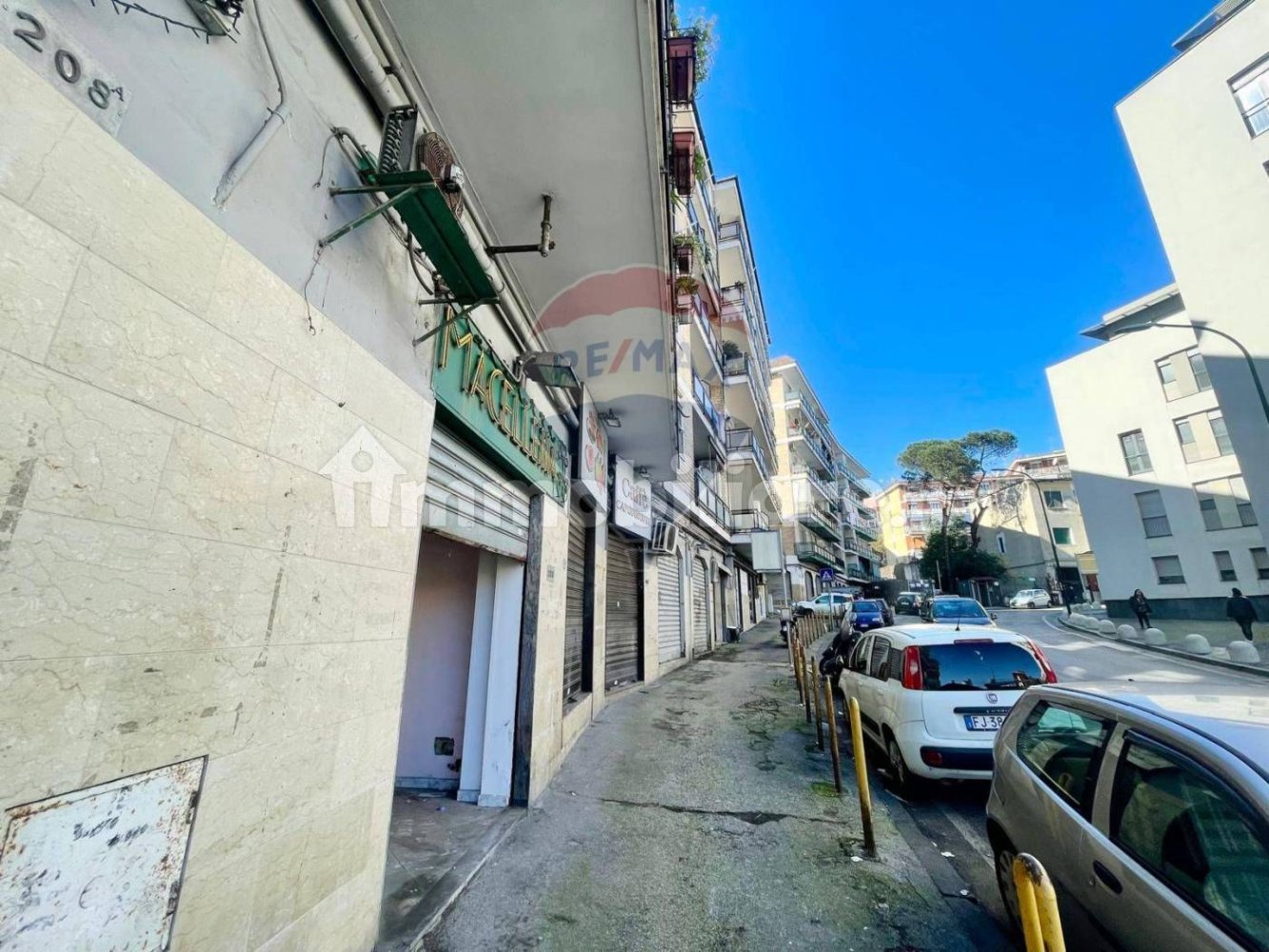 25m² Commercial property in Naples, Italy No. 258550