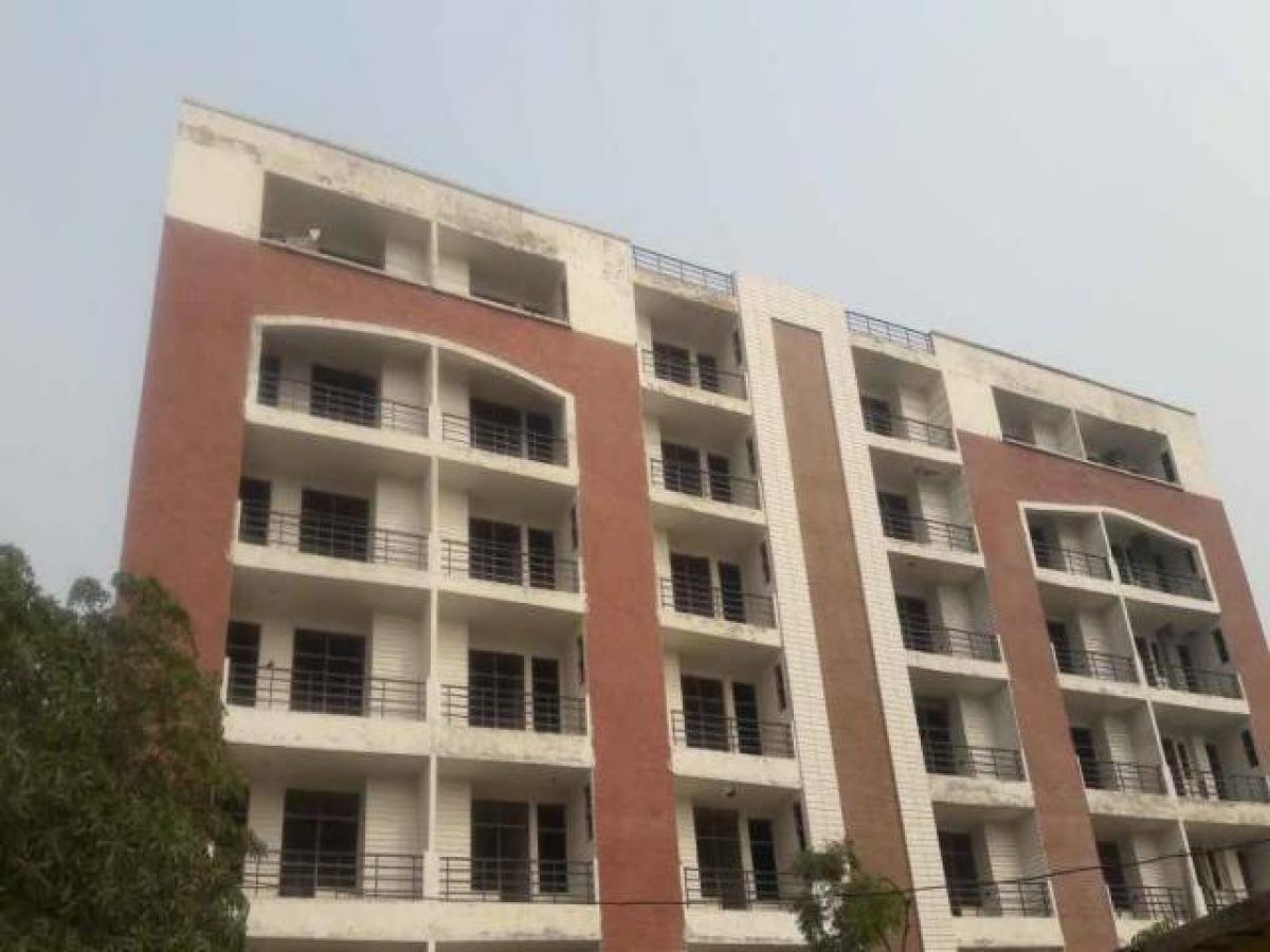 2 bedrooms House in Noida, India No. 24106