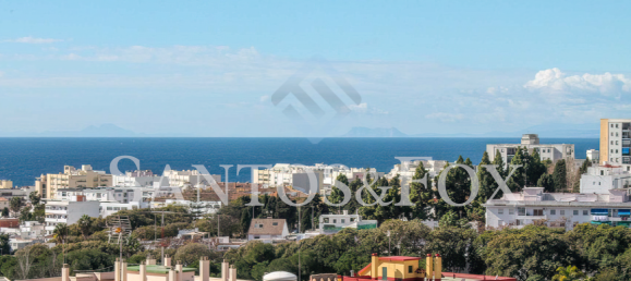 4 bedrooms Villa in Marbella, Spain No. 27012 7