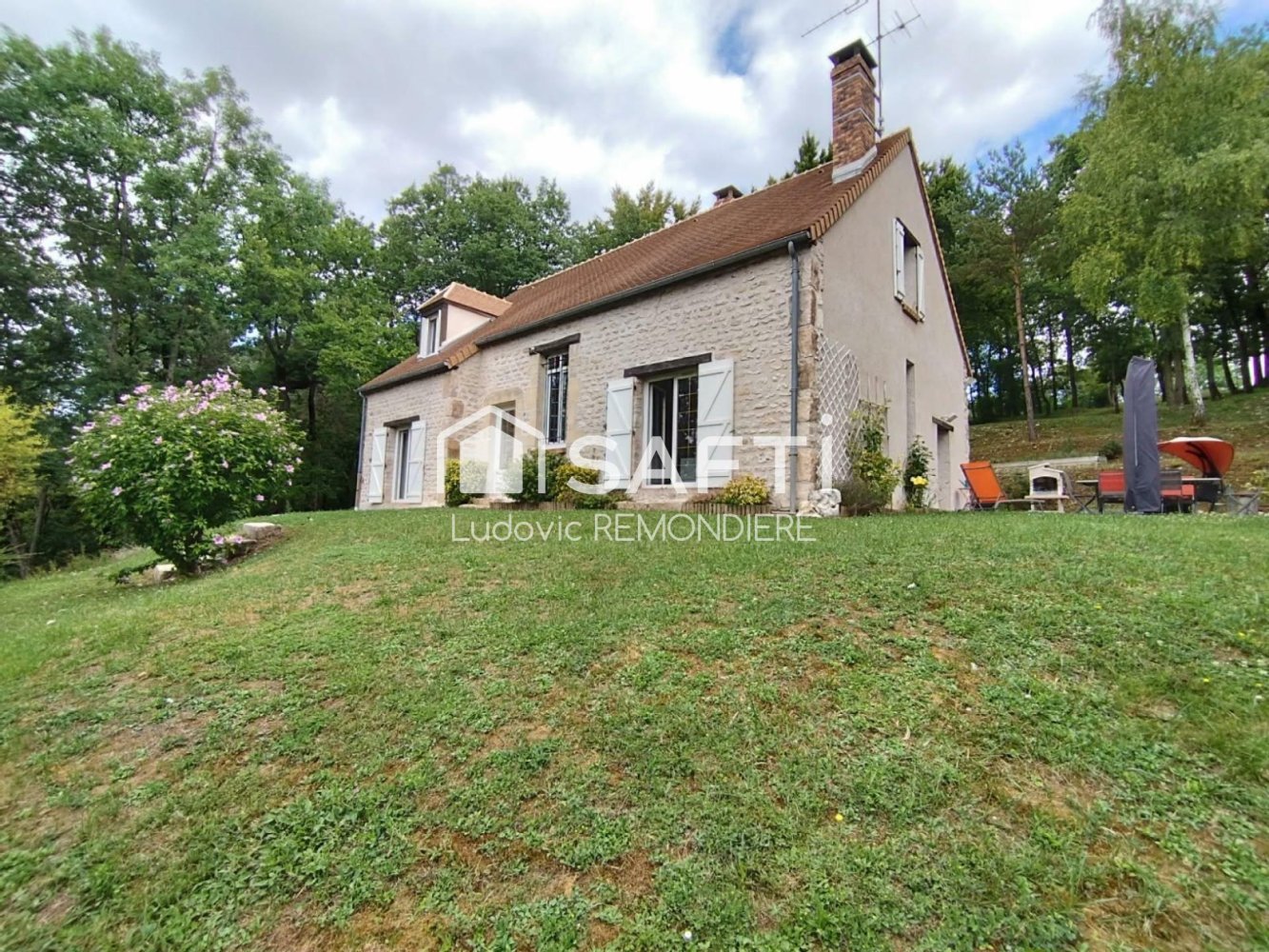 4 bedrooms House in Essonne, France No. 351826