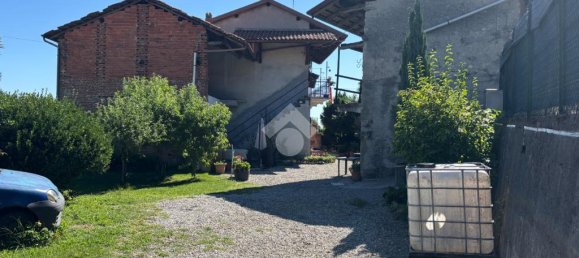 Casa de 2 dormitorios en Varallo Pombia, Italy No. 263963 3