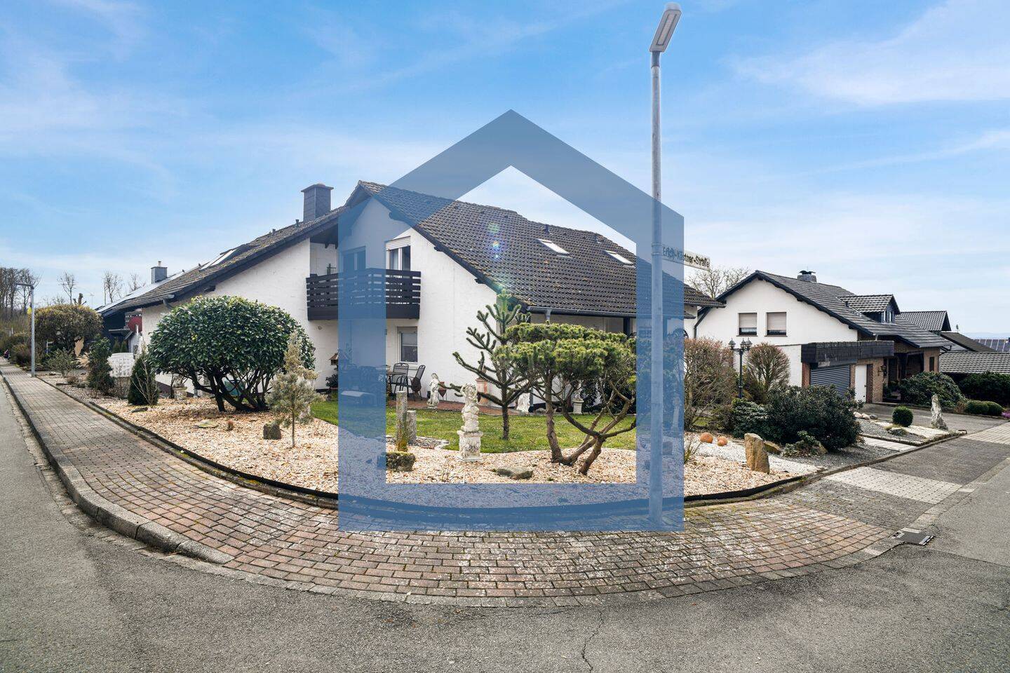 Adosado de 5 dormitorios en Hoxter, Germany No. 156054