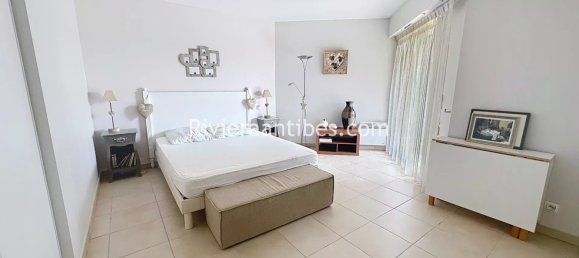 Apartamento de 3 dormitorios en Antibes, France No. 320852 9