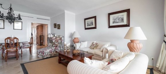 Apartamento de 2 dormitorios en Marbella, Spain No. 93985 13