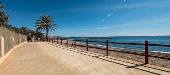 Apartamento de 2 dormitorios en Marbella, Spain No. 93985 28